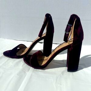 Sam Edelman Elegant Velvet Heels in Rich Burgundy